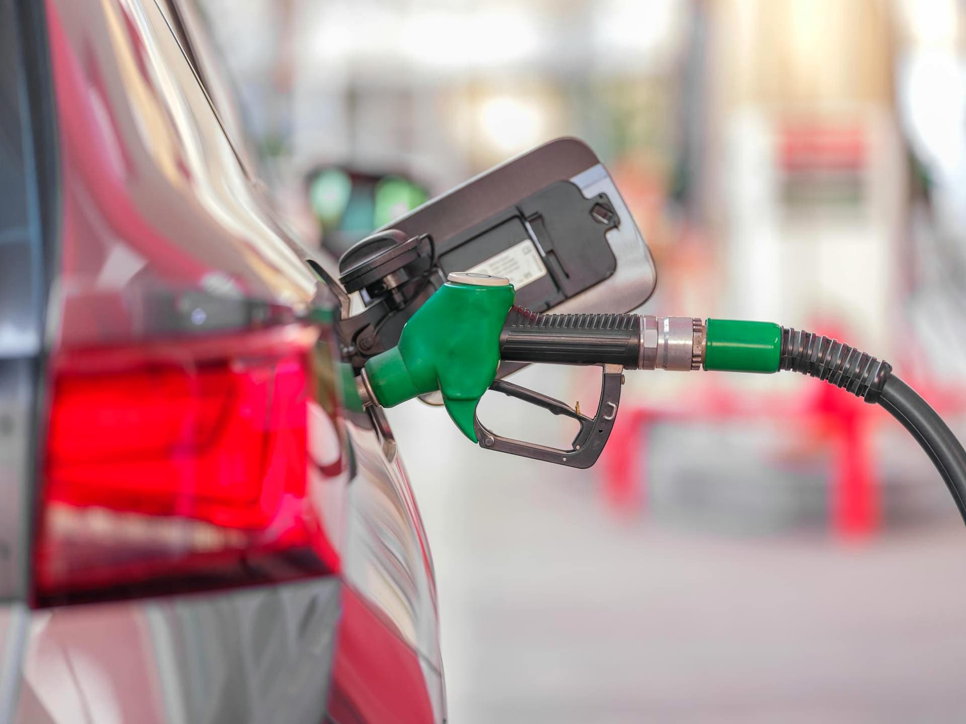 Fuel Testing Under Scrutiny After Reports of Petrol Damaging Vehicle Paint