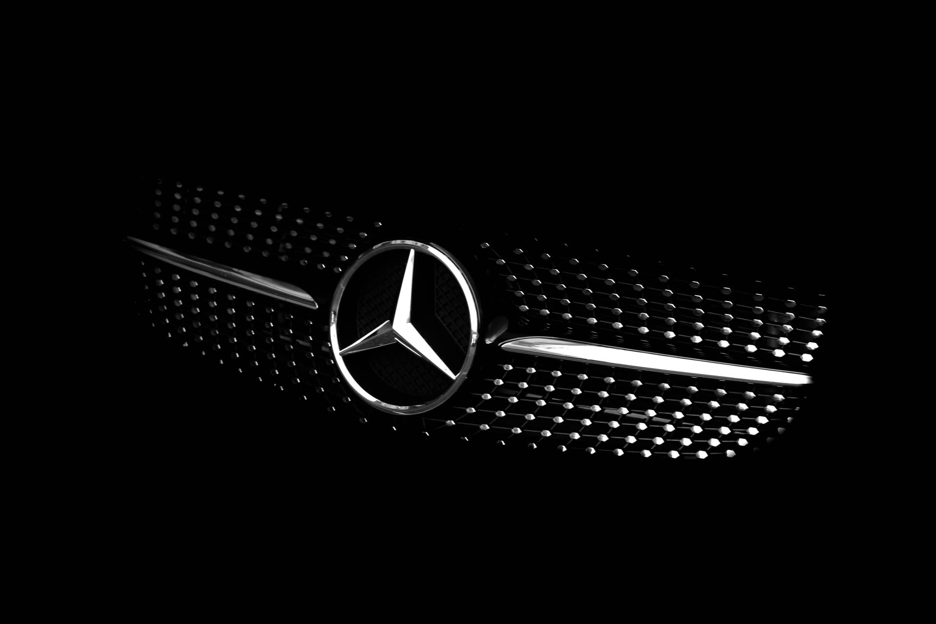 Court Throws Out Phelan’s Patent Claims Against Mercedes-Benz