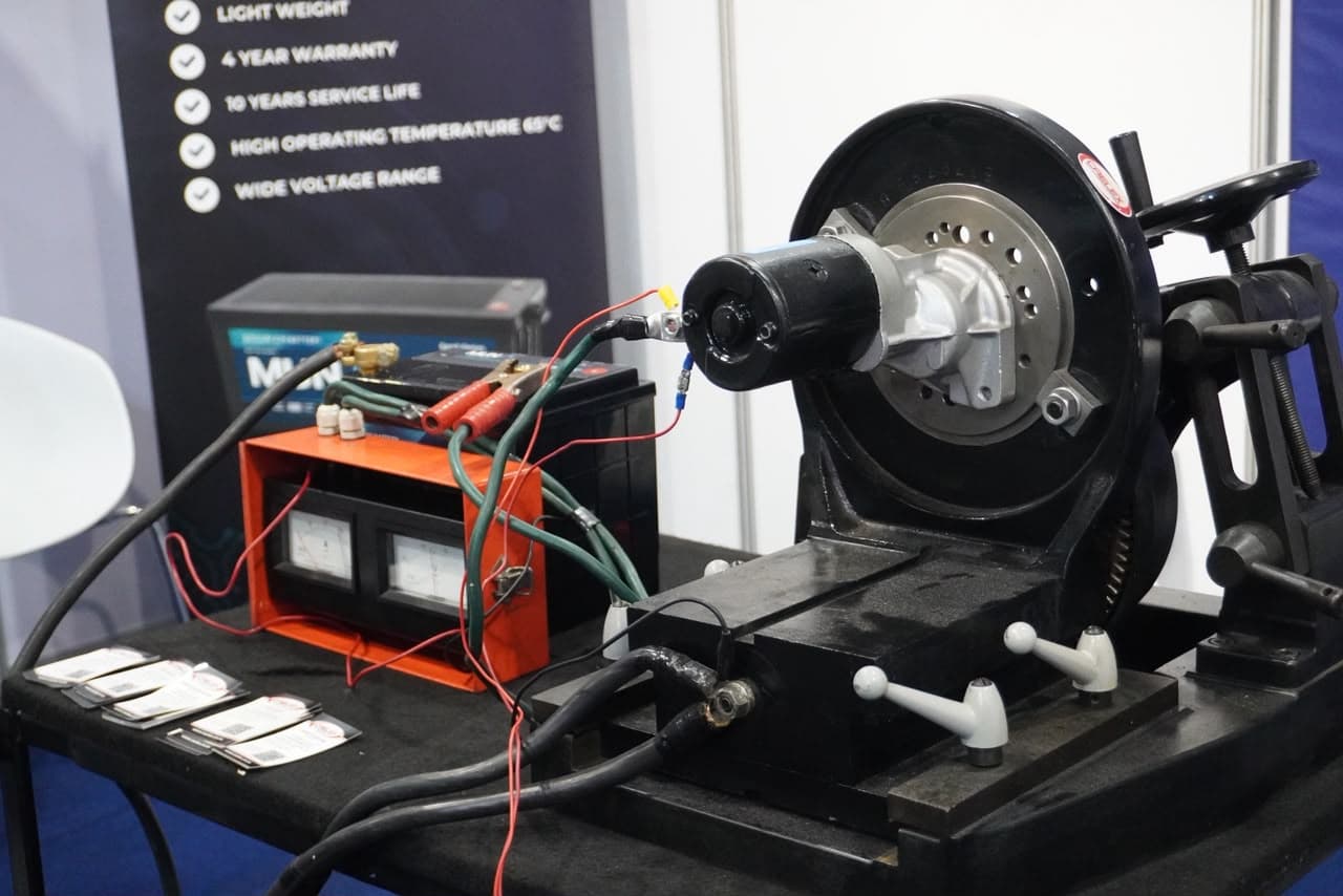 An exhibit showing the testing of the sodium ion battery, motor vehicle starter and a voltmeter. Image: Kamogelo Lesabe