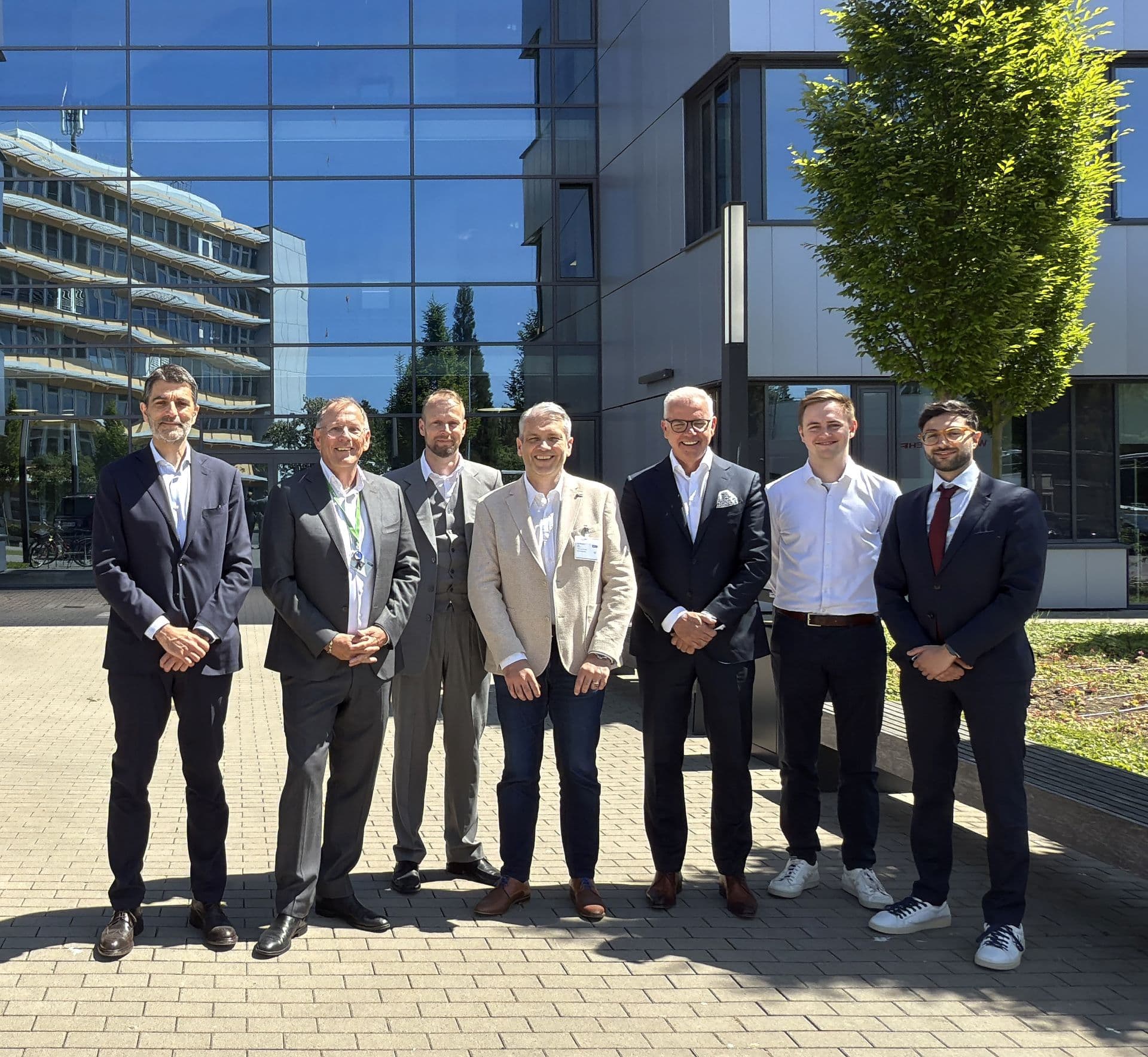 BASF Coatings signs strategic partnership agreement with Toyota Motor Europe to develop its Body&Paint program