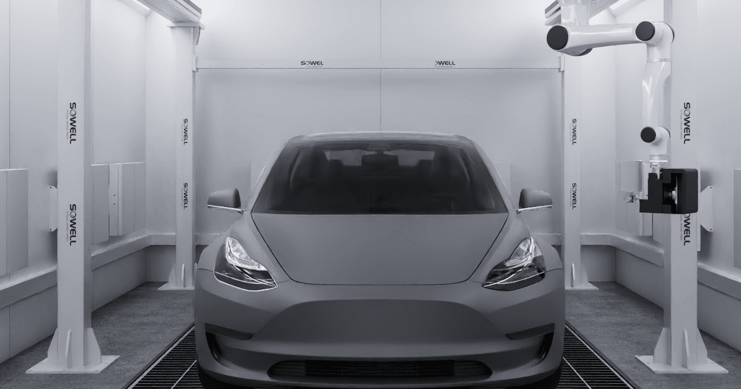 Chinese company delivers first automated spray painting robot to Mercedes-Benz facility