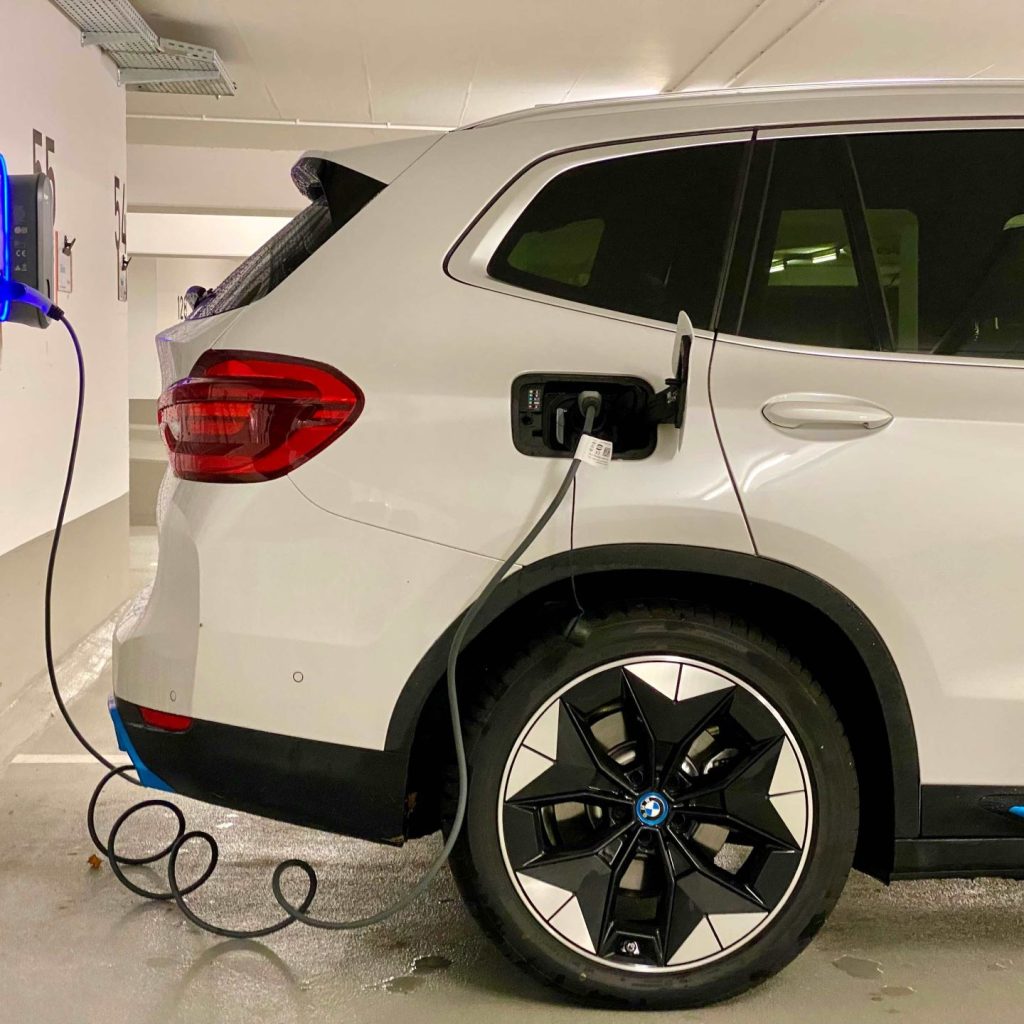 is-your-body-shop-ready-for-evs-points-to-ponder-1024x1024.jpg