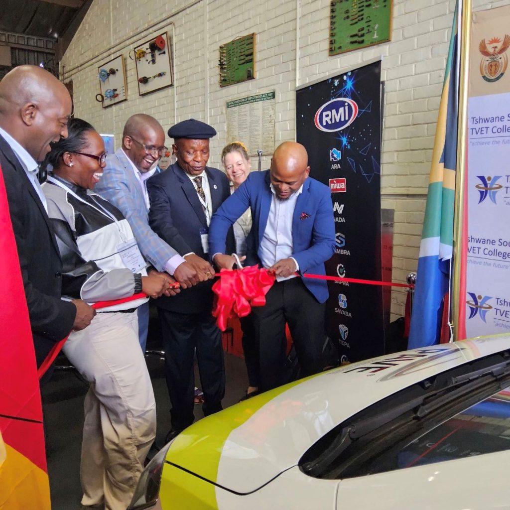 rmi-and-hwk-launch-second-pilot-of-ev-pilot-training-module-in-tshwane-1024x1024.jpg