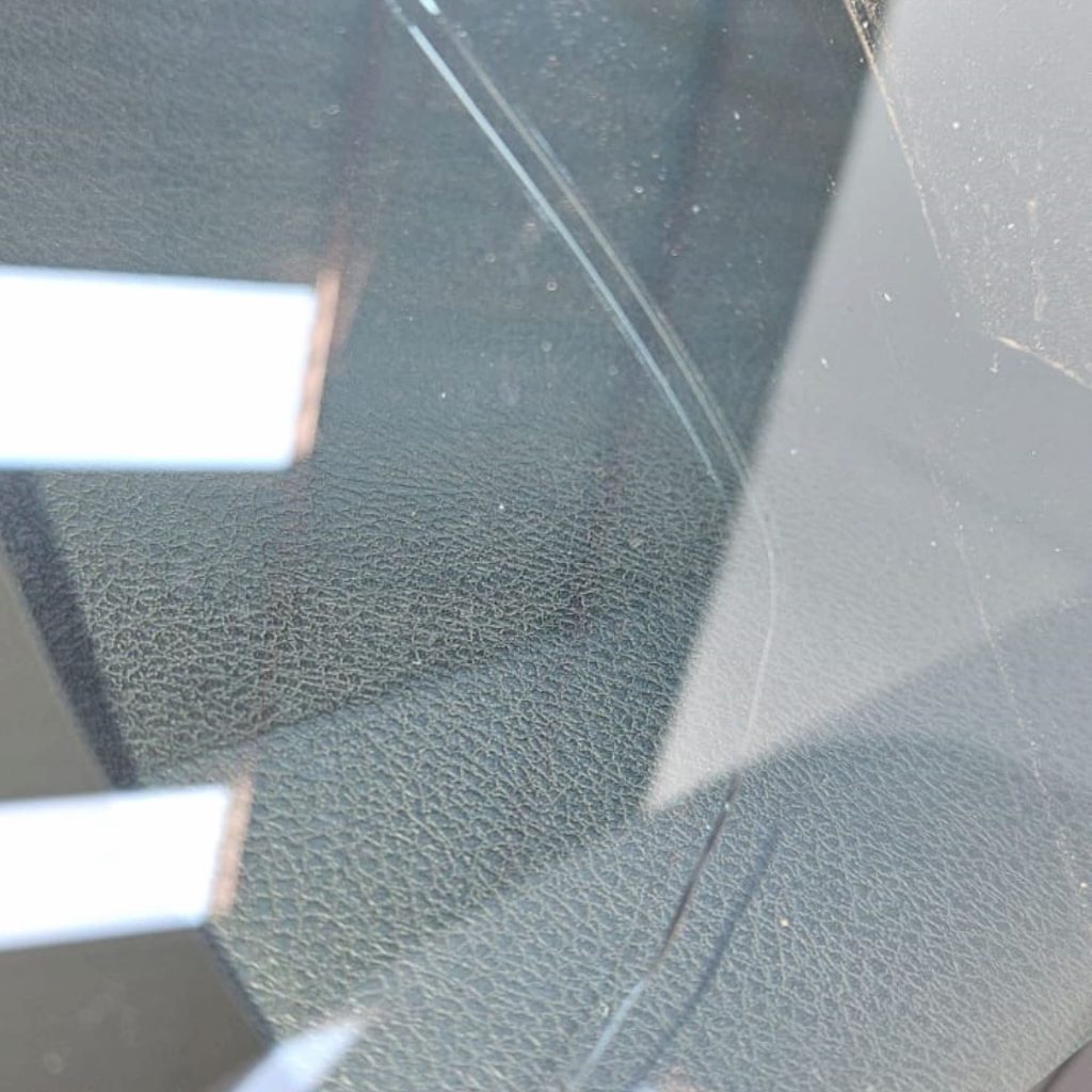 windscreen-already-cracked-and-glued-1024x1024.jpg